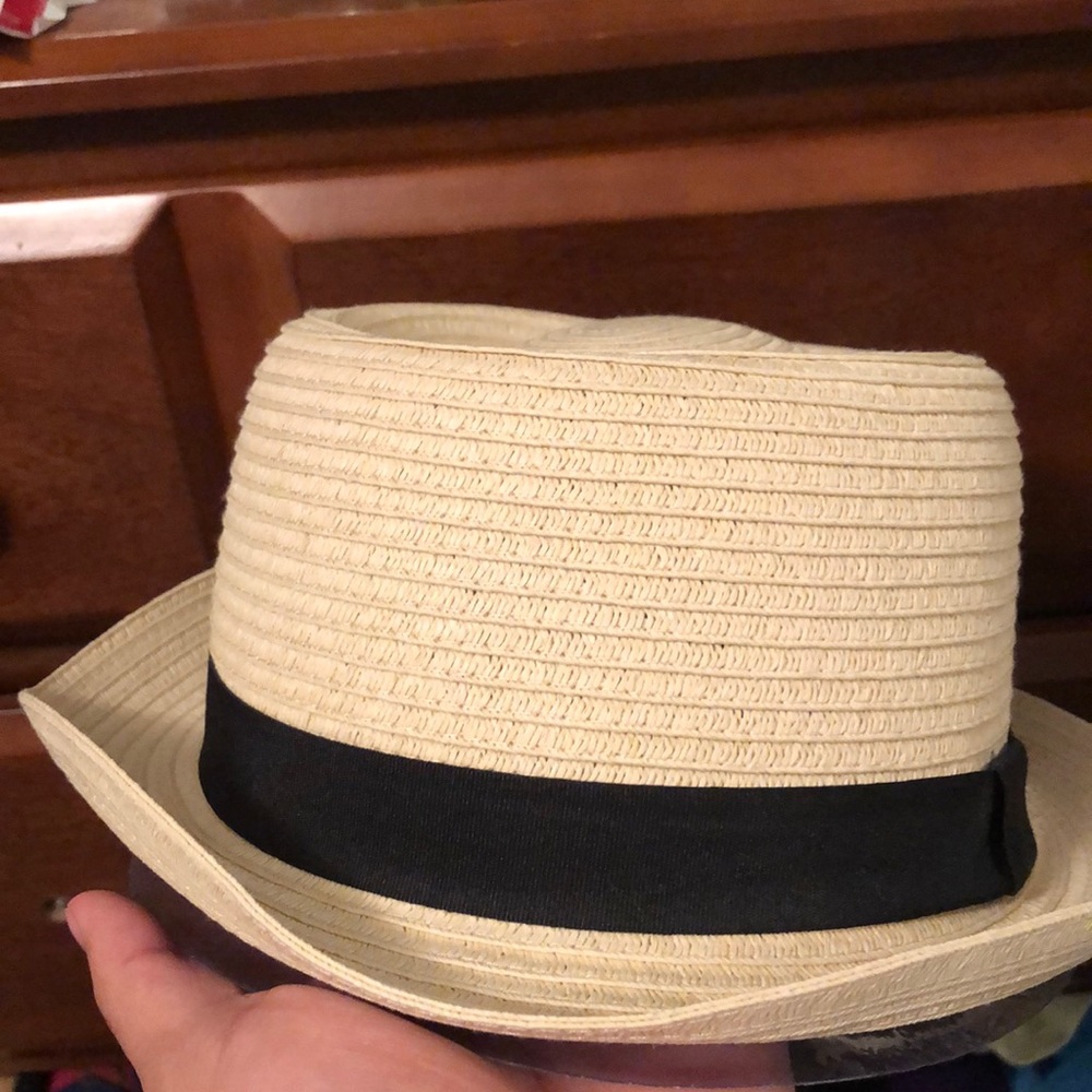 Beach Hat - Picture 3 of 3